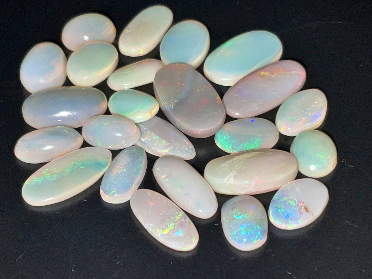 Multicolour Australian Coober Pedy Opal 24 Pc 36.65 Carat
